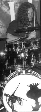 Tobias Teschner hinter seinem Ludwig Drum Set